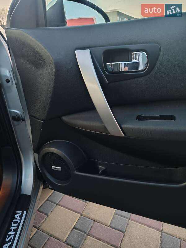 Внедорожник / Кроссовер Nissan Qashqai 2012 в Гайсине