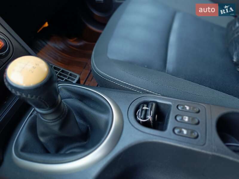 Внедорожник / Кроссовер Nissan Qashqai 2011 в Житомире