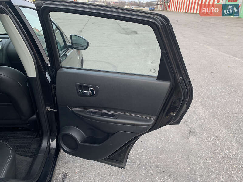 Внедорожник / Кроссовер Nissan Qashqai 2013 в Харькове