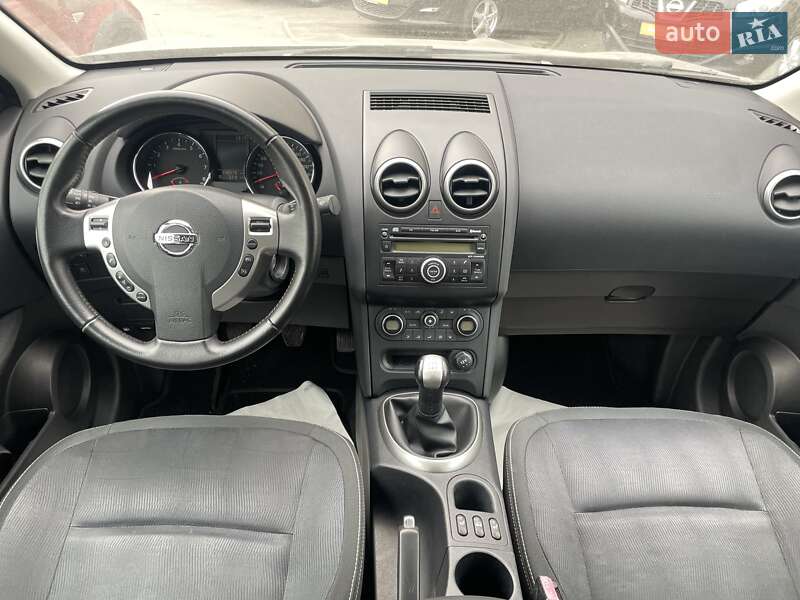 Внедорожник / Кроссовер Nissan Qashqai 2010 в Сумах