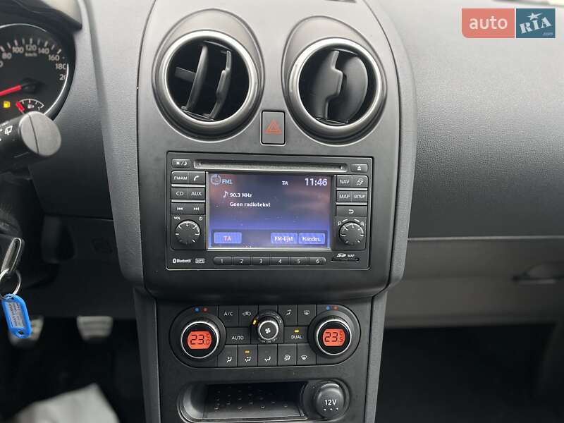 Внедорожник / Кроссовер Nissan Qashqai 2011 в Сумах