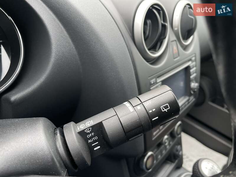 Внедорожник / Кроссовер Nissan Qashqai 2011 в Сумах