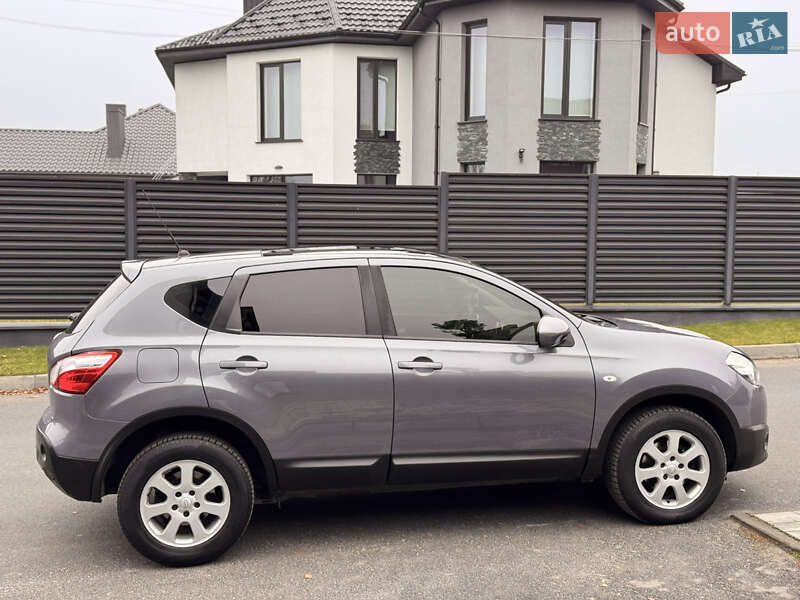 Внедорожник / Кроссовер Nissan Qashqai 2010 в Тернополе