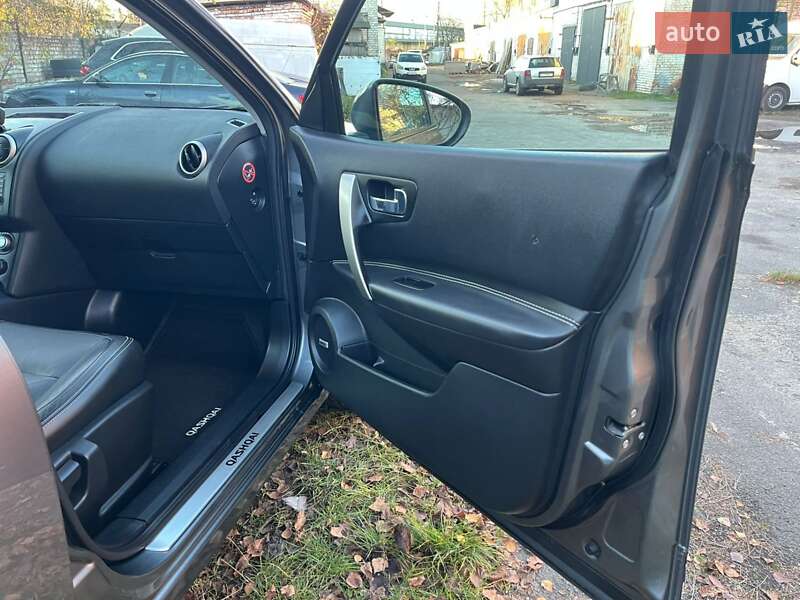 Внедорожник / Кроссовер Nissan Qashqai 2013 в Луцке