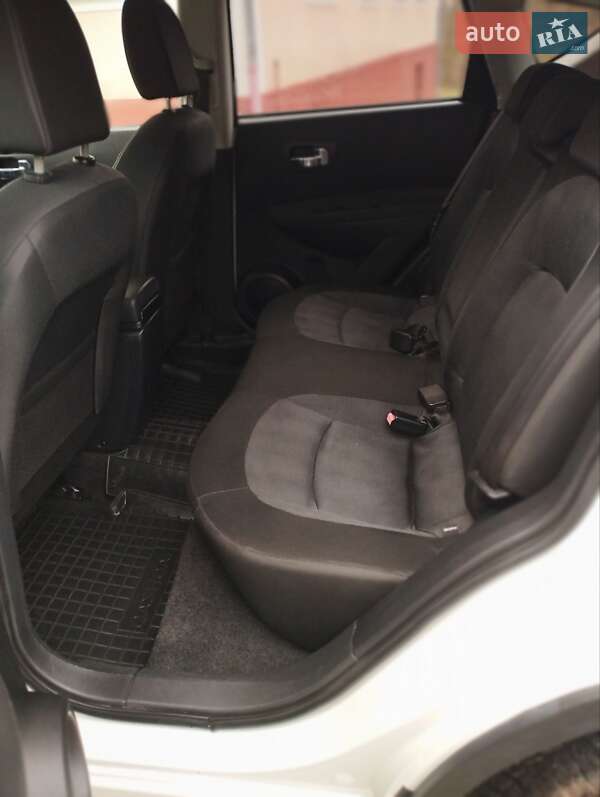 Внедорожник / Кроссовер Nissan Qashqai 2010 в Кременце