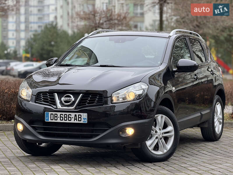 Внедорожник / Кроссовер Nissan Qashqai 2013 в Ивано-Франковске