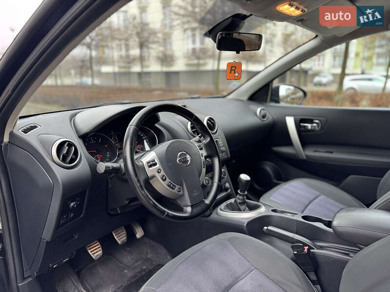 Внедорожник / Кроссовер Nissan Qashqai 2013 в Ивано-Франковске