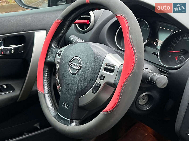 Внедорожник / Кроссовер Nissan Qashqai 2012 в Киеве