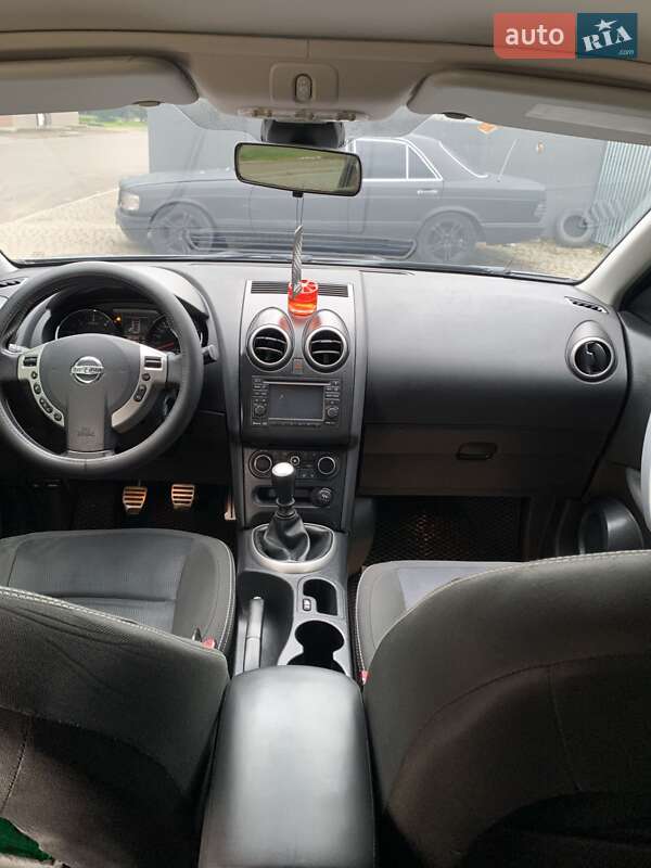 Позашляховик / Кросовер Nissan Qashqai 2012 в Коломиї