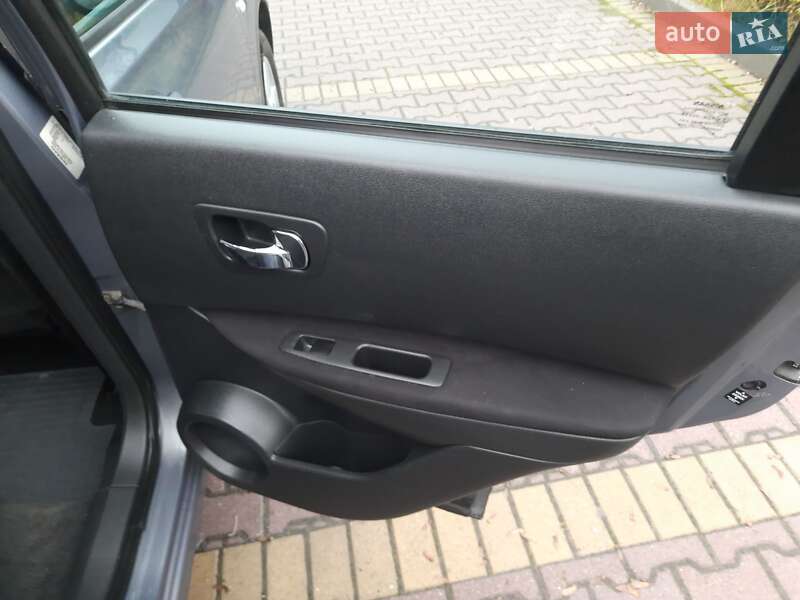 Внедорожник / Кроссовер Nissan Qashqai 2007 в Миргороде