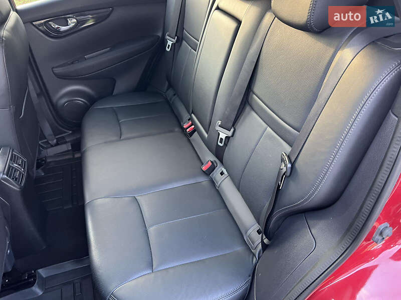 Позашляховик / Кросовер Nissan Qashqai 2016 в Вінниці