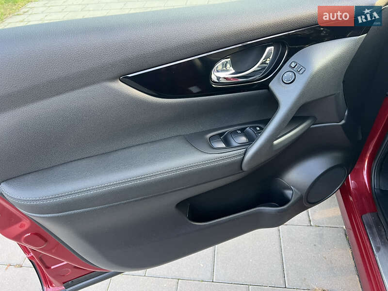 Позашляховик / Кросовер Nissan Qashqai 2016 в Вінниці