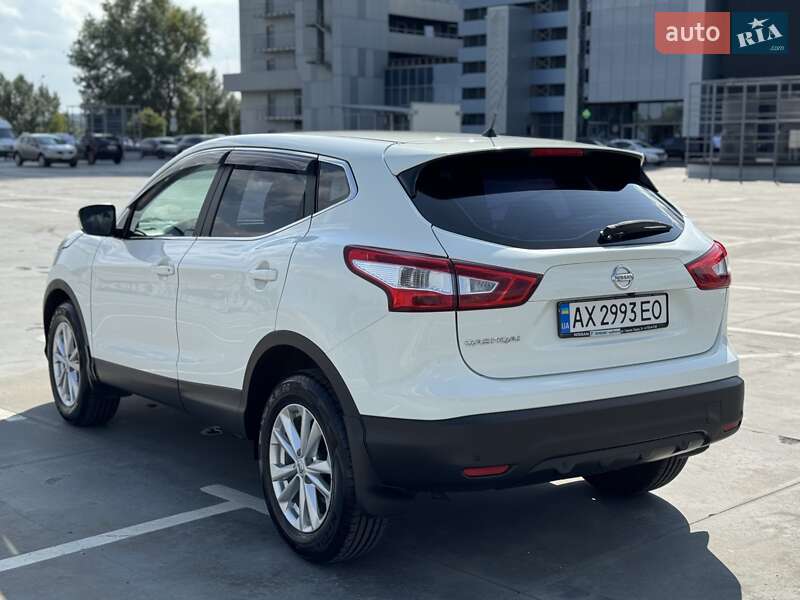 Позашляховик / Кросовер Nissan Qashqai 2016 в Києві