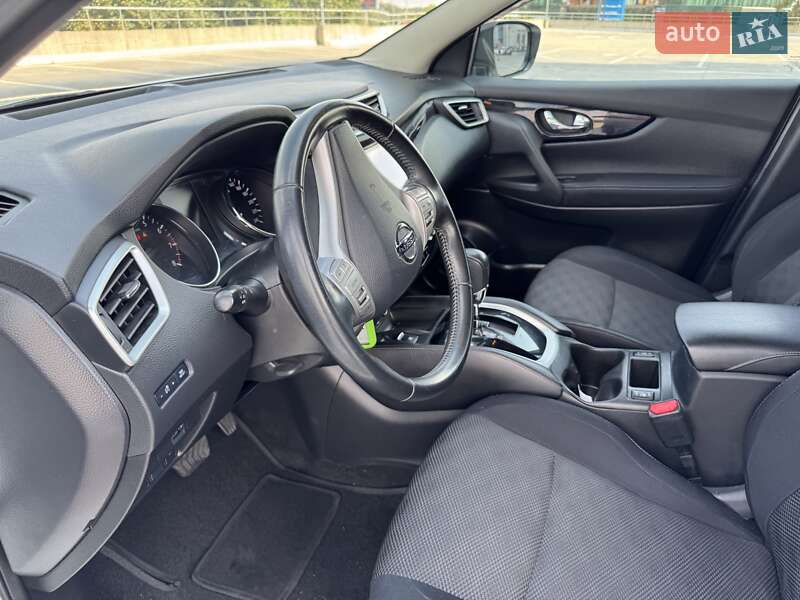 Позашляховик / Кросовер Nissan Qashqai 2016 в Києві