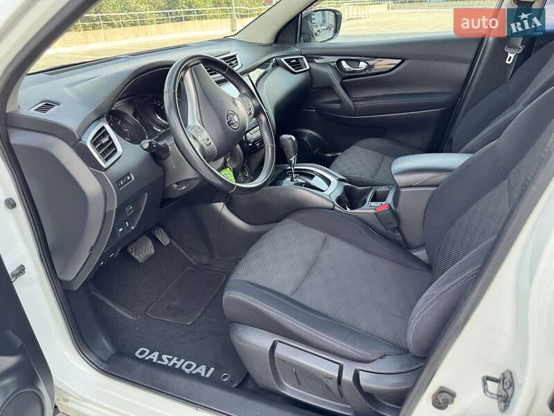 Позашляховик / Кросовер Nissan Qashqai 2016 в Києві