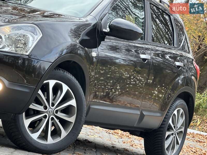 Внедорожник / Кроссовер Nissan Qashqai 2009 в Дрогобыче