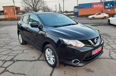 Внедорожник / Кроссовер Nissan Qashqai 2015 в Полтаве