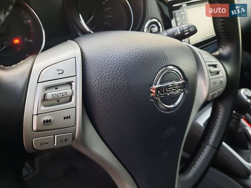 Позашляховик / Кросовер Nissan Qashqai 2015 в Полтаві фото 55 Позашляховик / Кросовер Nissan Qashqai 2015 в Полтаві