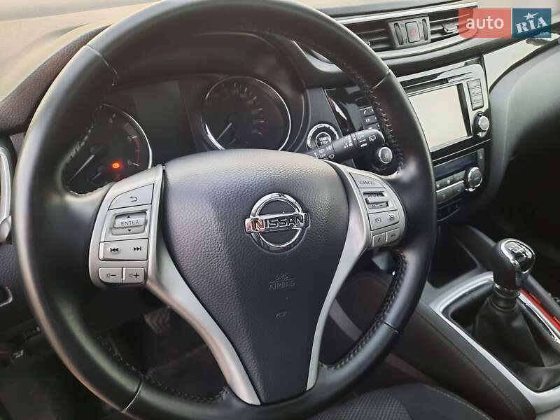 Позашляховик / Кросовер Nissan Qashqai 2015 в Полтаві фото 54 Позашляховик / Кросовер Nissan Qashqai 2015 в Полтаві
