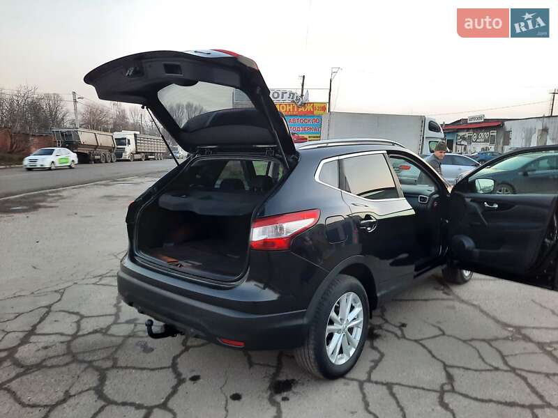 Позашляховик / Кросовер Nissan Qashqai 2015 в Полтаві фото 21 Позашляховик / Кросовер Nissan Qashqai 2015 в Полтаві