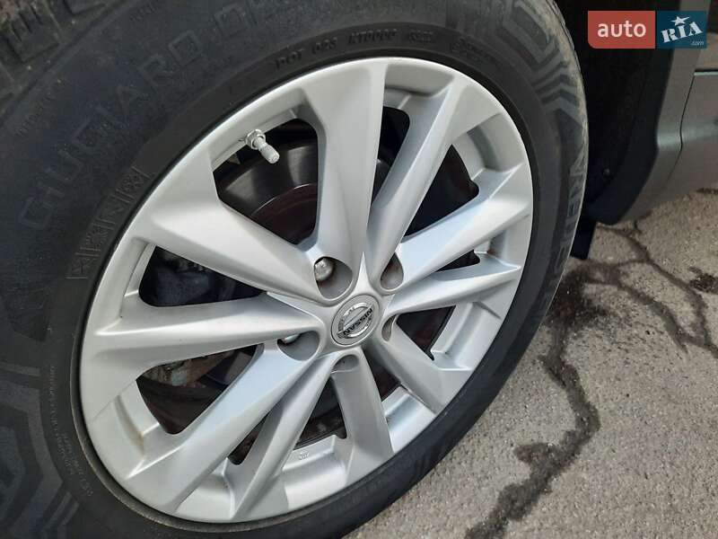 Позашляховик / Кросовер Nissan Qashqai 2015 в Полтаві фото 89 Позашляховик / Кросовер Nissan Qashqai 2015 в Полтаві