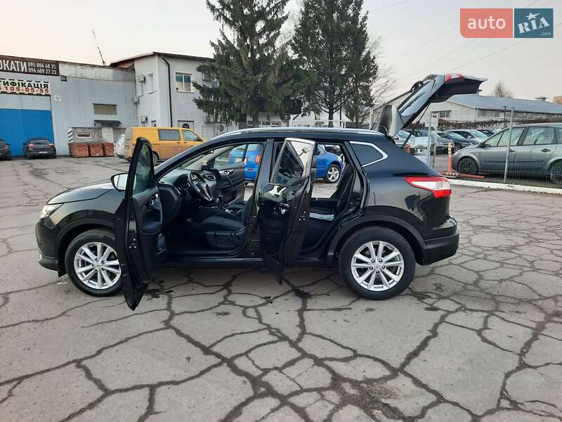 Позашляховик / Кросовер Nissan Qashqai 2015 в Полтаві фото 15 Позашляховик / Кросовер Nissan Qashqai 2015 в Полтаві