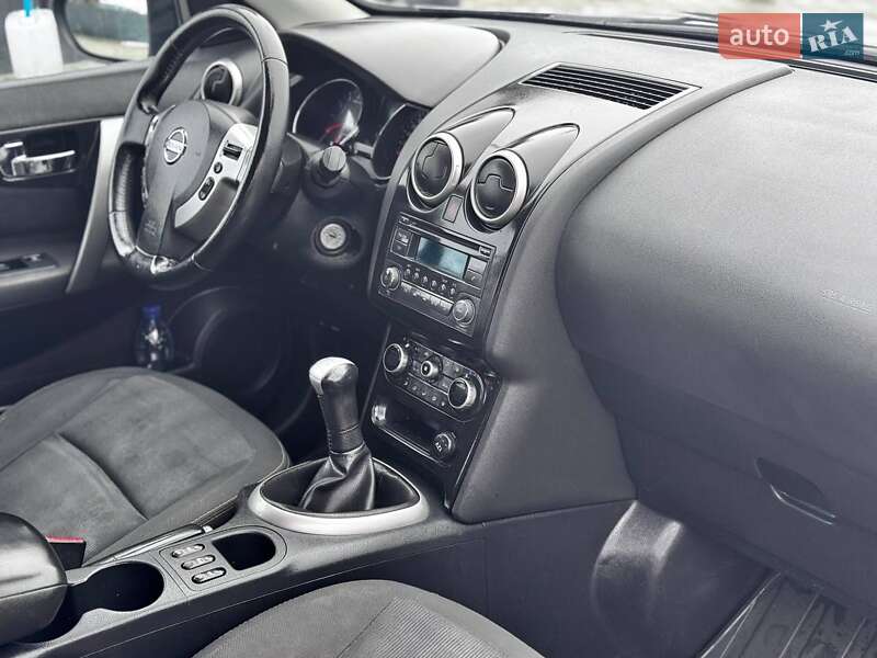 Внедорожник / Кроссовер Nissan Qashqai 2011 в Косове