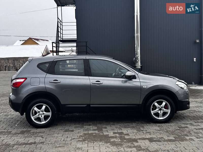 Внедорожник / Кроссовер Nissan Qashqai 2011 в Косове