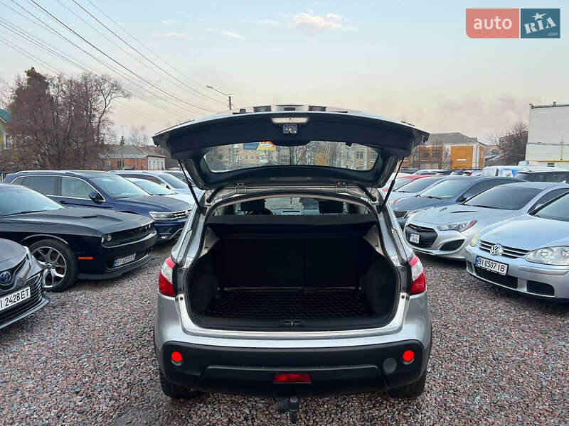 Внедорожник / Кроссовер Nissan Qashqai 2011 в Полтаве