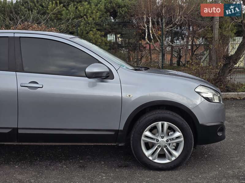 Внедорожник / Кроссовер Nissan Qashqai 2010 в Хмельницком