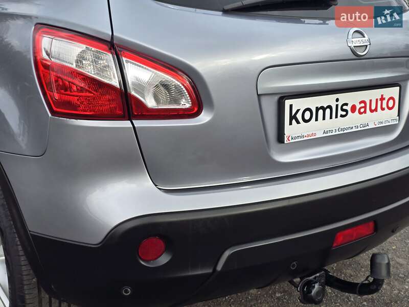 Внедорожник / Кроссовер Nissan Qashqai 2010 в Хмельницком