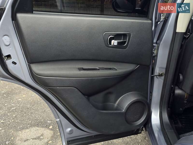 Внедорожник / Кроссовер Nissan Qashqai 2010 в Хмельницком