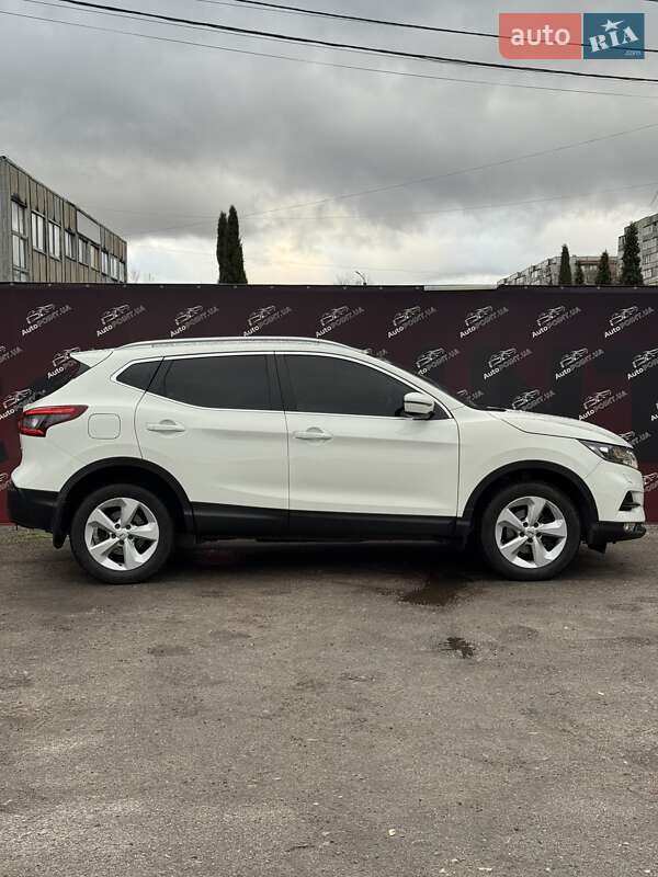 Позашляховик / Кросовер Nissan Qashqai 2018 в Сумах