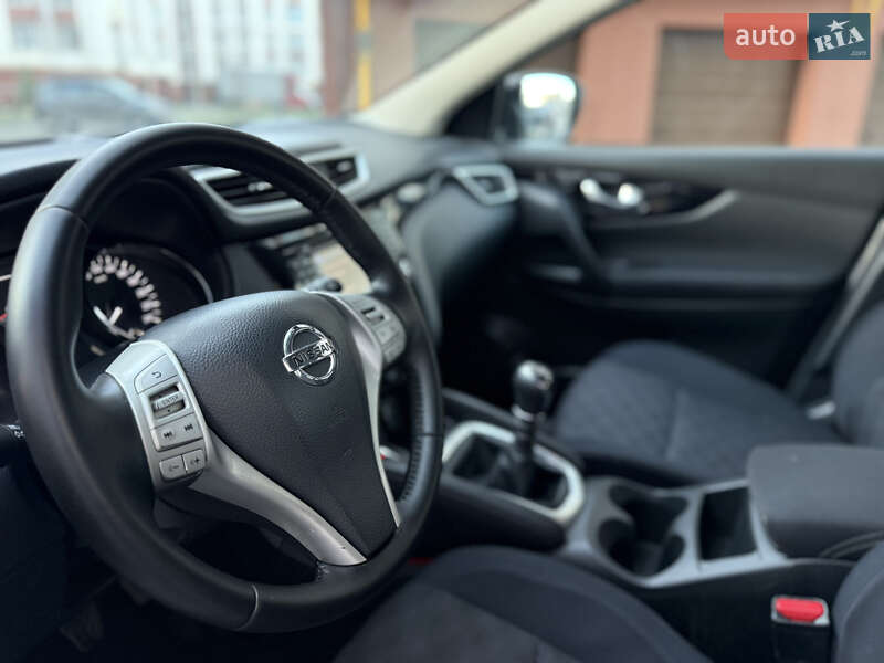 Внедорожник / Кроссовер Nissan Qashqai 2016 в Ивано-Франковске фото 41 Внедорожник / Кроссовер Nissan Qashqai 2016 в Ивано-Франковске