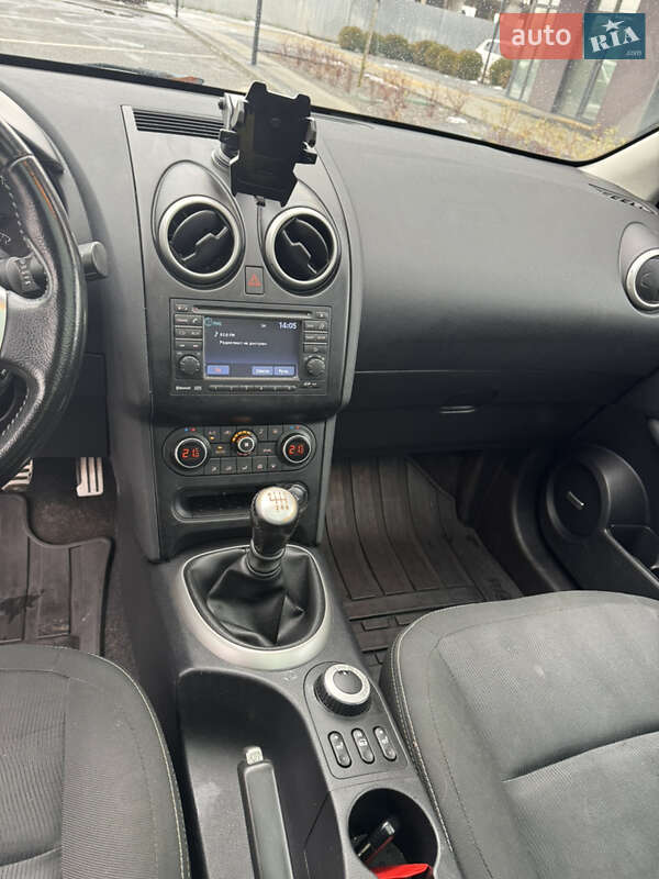 Позашляховик / Кросовер Nissan Qashqai 2011 в Львові