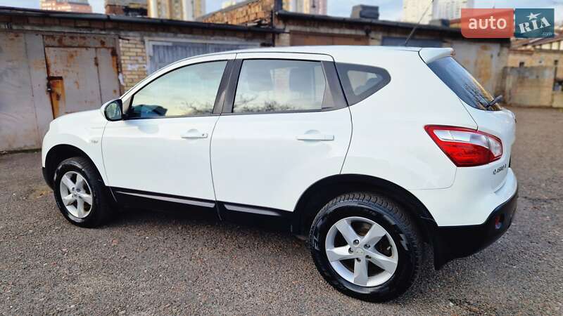 Внедорожник / Кроссовер Nissan Qashqai 2011 в Киеве