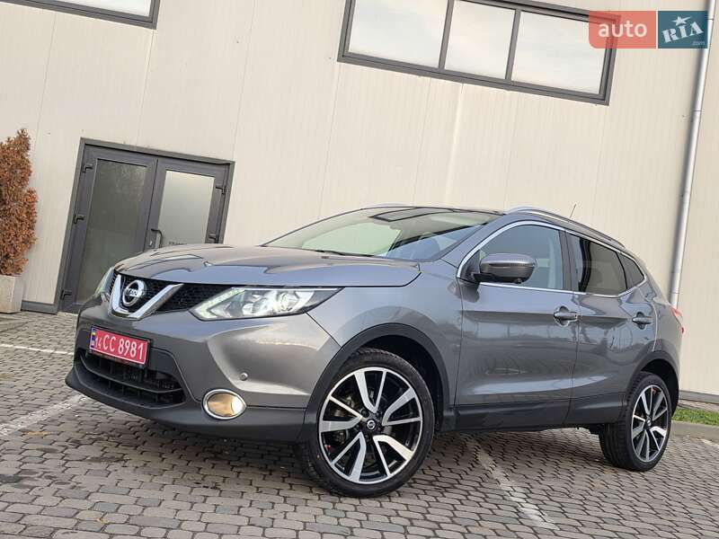 Внедорожник / Кроссовер Nissan Qashqai 2017 в Ивано-Франковске