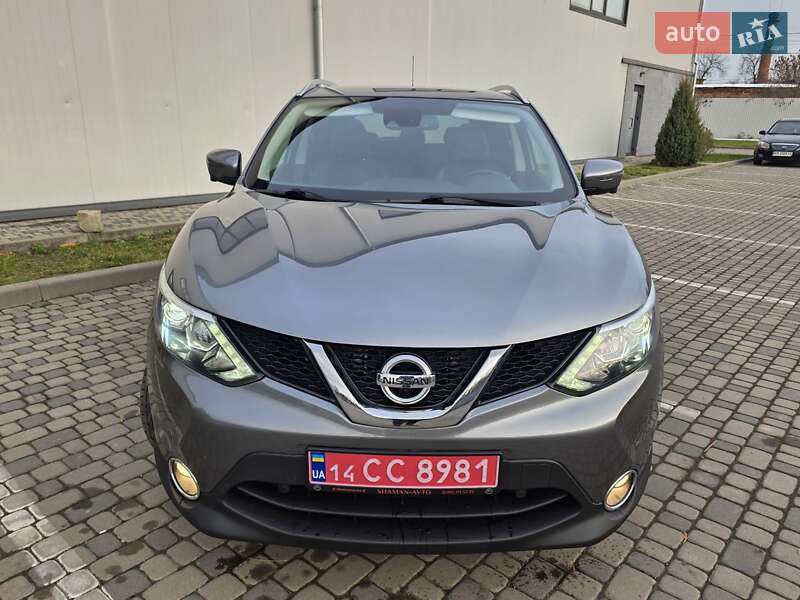 Внедорожник / Кроссовер Nissan Qashqai 2017 в Ивано-Франковске