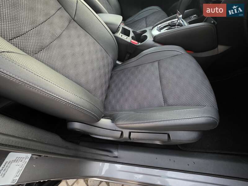 Внедорожник / Кроссовер Nissan Qashqai 2017 в Ивано-Франковске