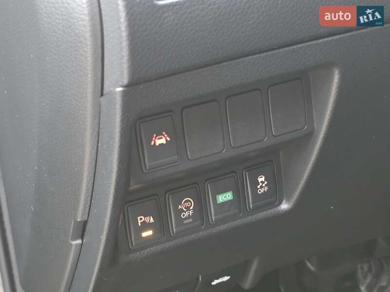 Внедорожник / Кроссовер Nissan Qashqai 2017 в Ивано-Франковске