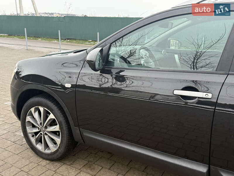 Позашляховик / Кросовер Nissan Qashqai 2009 в Львові