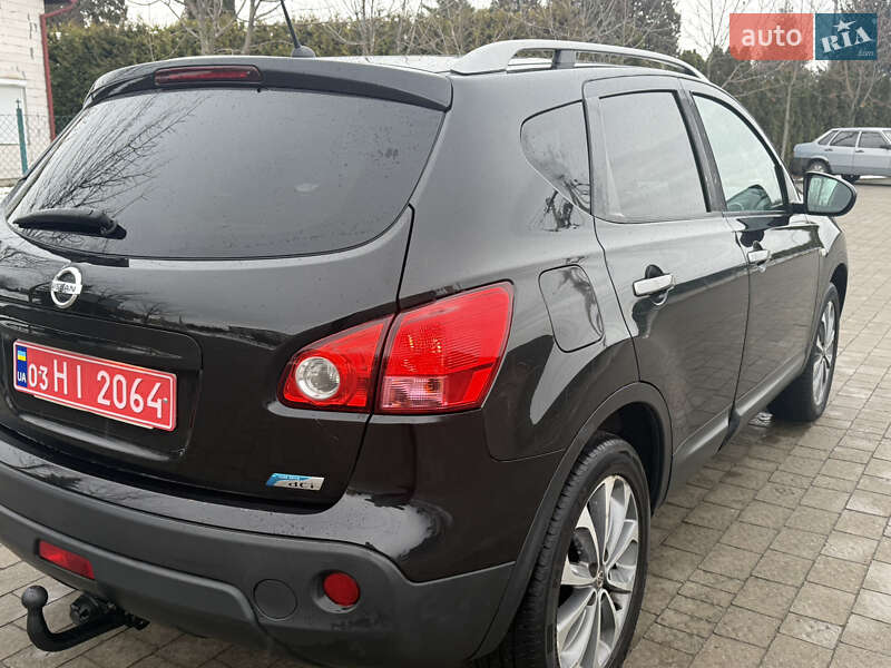 Позашляховик / Кросовер Nissan Qashqai 2009 в Львові