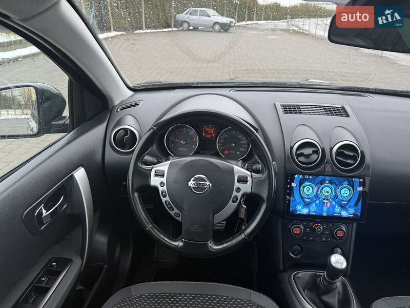 Позашляховик / Кросовер Nissan Qashqai 2009 в Львові