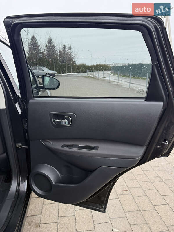 Позашляховик / Кросовер Nissan Qashqai 2009 в Львові