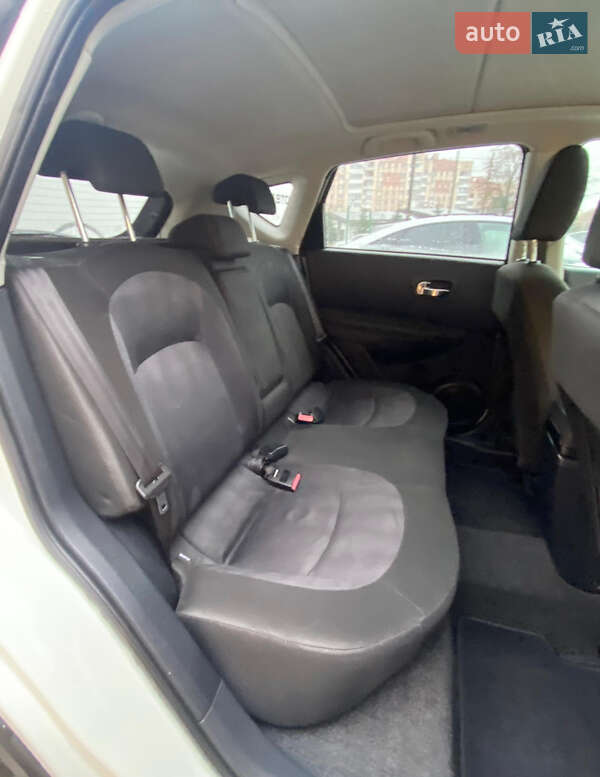 Внедорожник / Кроссовер Nissan Qashqai 2011 в Ровно