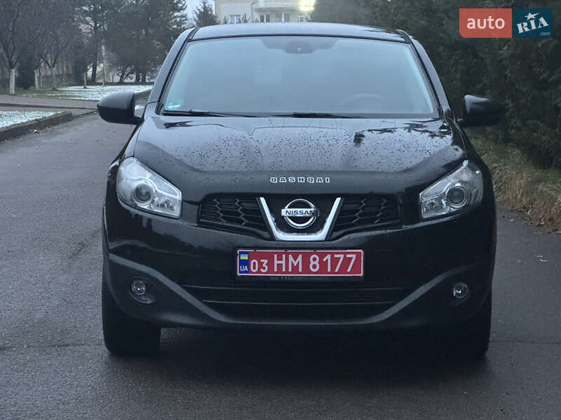 Позашляховик / Кросовер Nissan Qashqai 2012 в Рівному