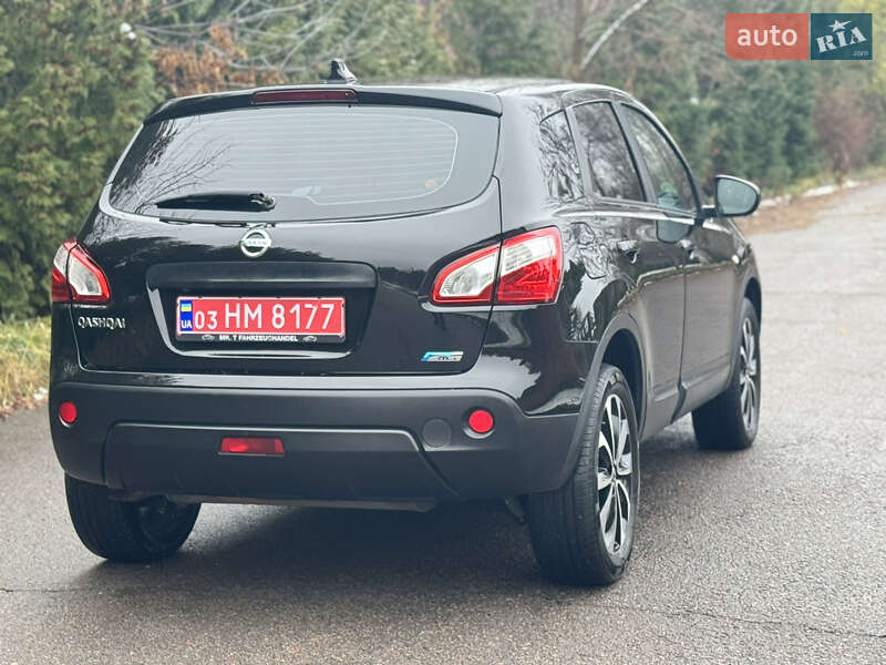 Позашляховик / Кросовер Nissan Qashqai 2012 в Рівному