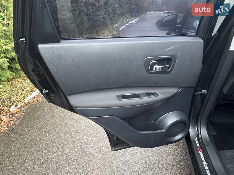 Позашляховик / Кросовер Nissan Qashqai 2012 в Рівному