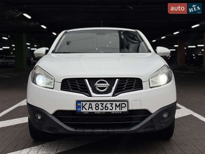 Позашляховик / Кросовер Nissan Qashqai 2012 в Києві