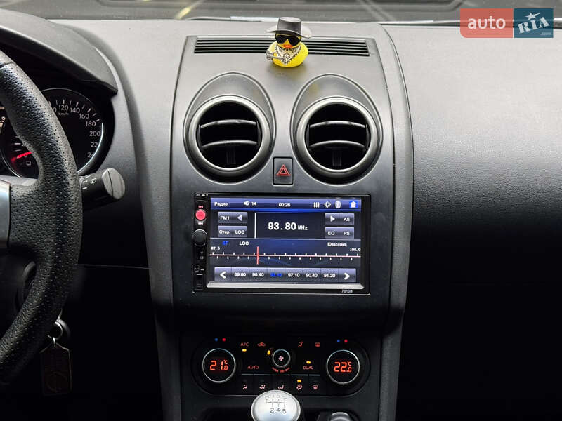 Позашляховик / Кросовер Nissan Qashqai 2012 в Києві